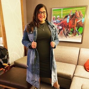 Meet your Posher, Danielle